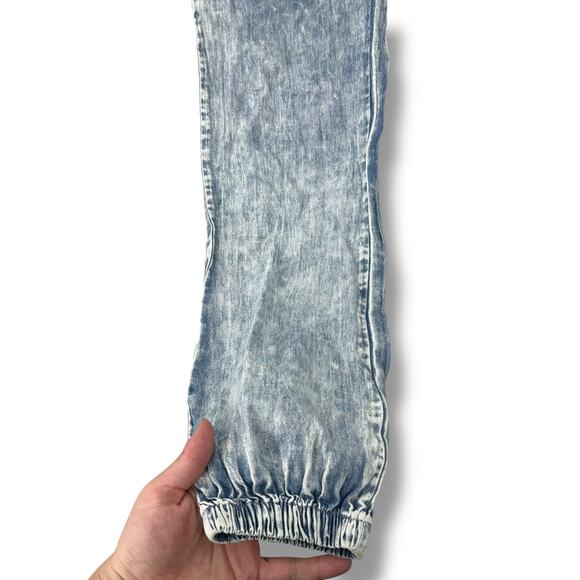 NEW Celebrity Pink Chambray Jumpsuit Size XS Acid Wash Denim Jogger One Piece - Picture 4 of 7